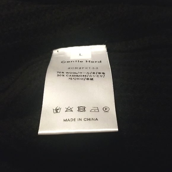 NWT Oversized Cashmere Turtleneck Sweater (Black) - Gentle Herd - Picture 15 of 16